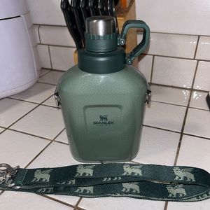 Stanley Green Canteen